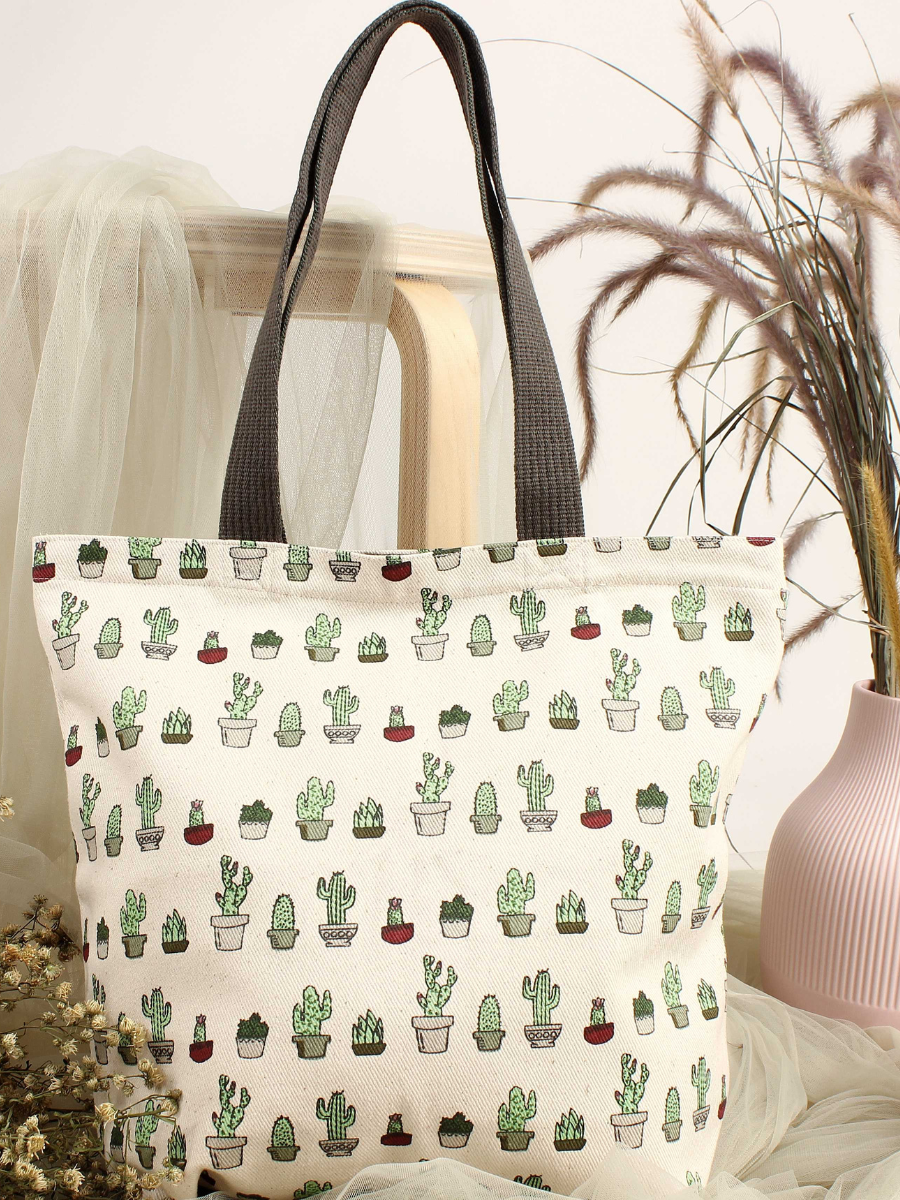 Tote-bag français sur-mesure, tissu motif cactus et anses en sangle